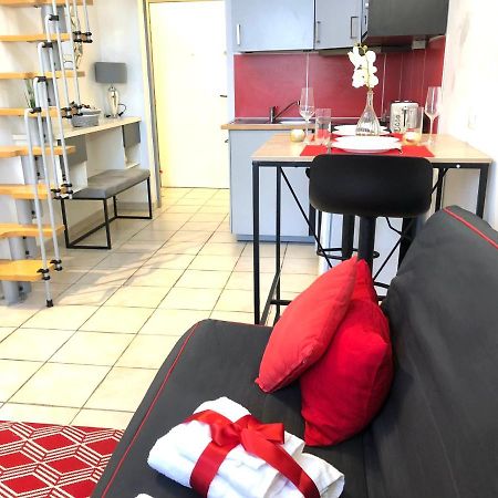 La Halle De Bussy Eksteriør bilde
